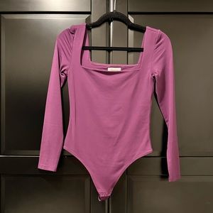 ARITZIA Square-neck Long-sleeve Bodysuit